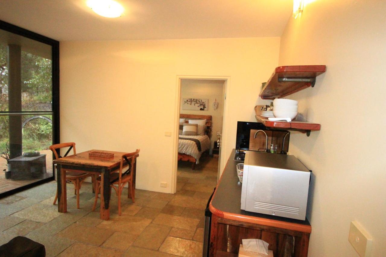 Down To Earth Farm Retreat Apartment Sarsfield Exterior photo