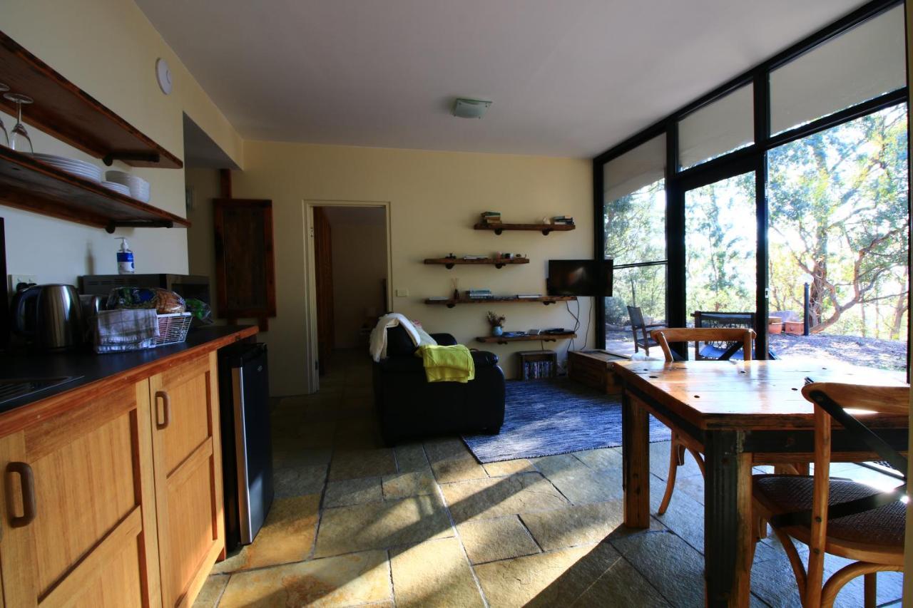 Down To Earth Farm Retreat Apartment Sarsfield Exterior photo